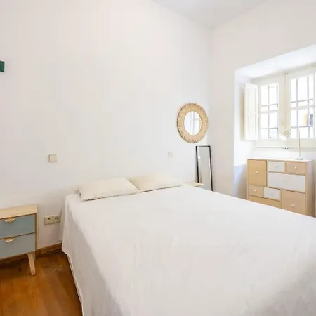 Suites Toro La Latina -AH-2